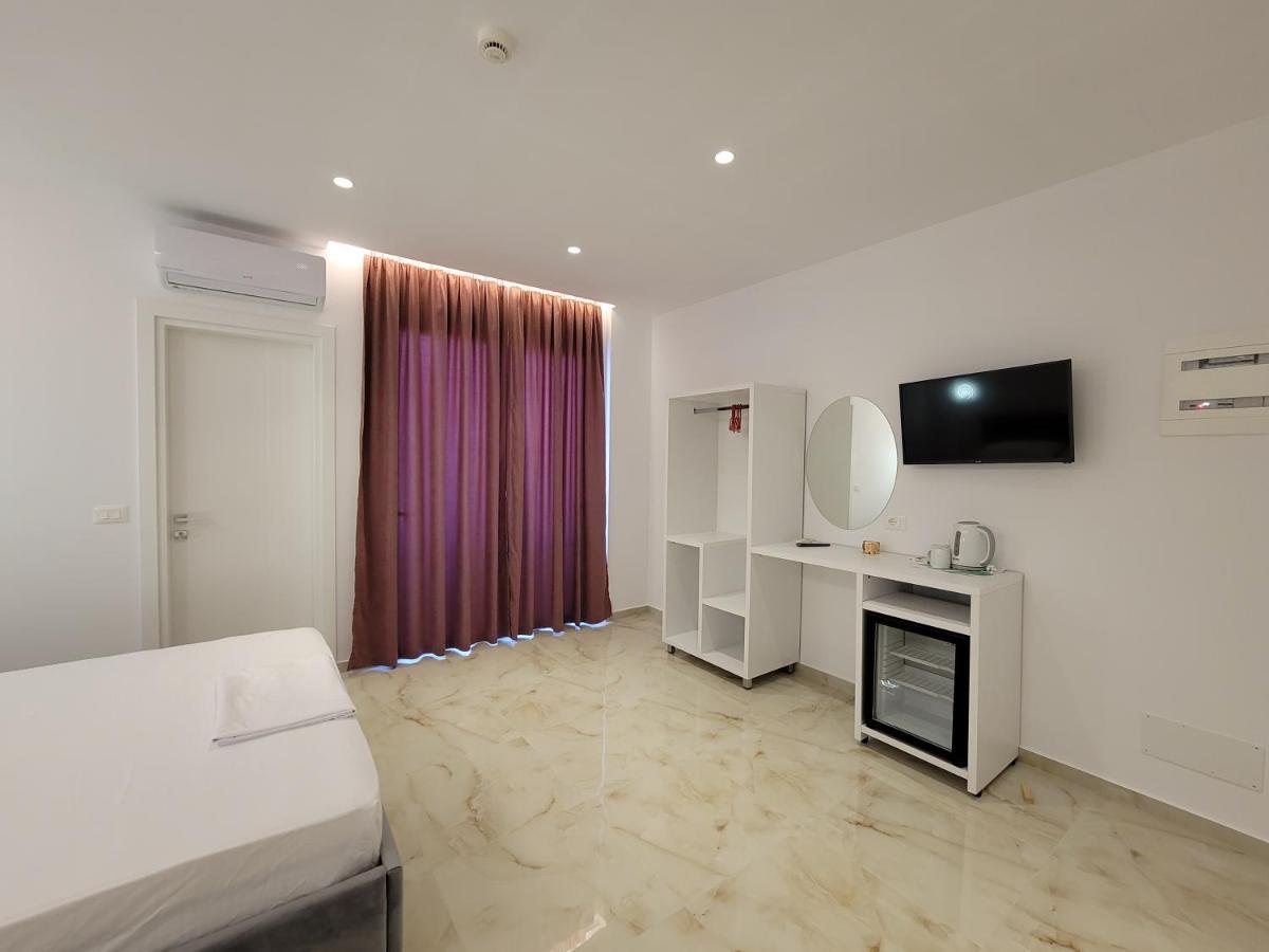 Fenix Hotel Ksamil Luaran gambar