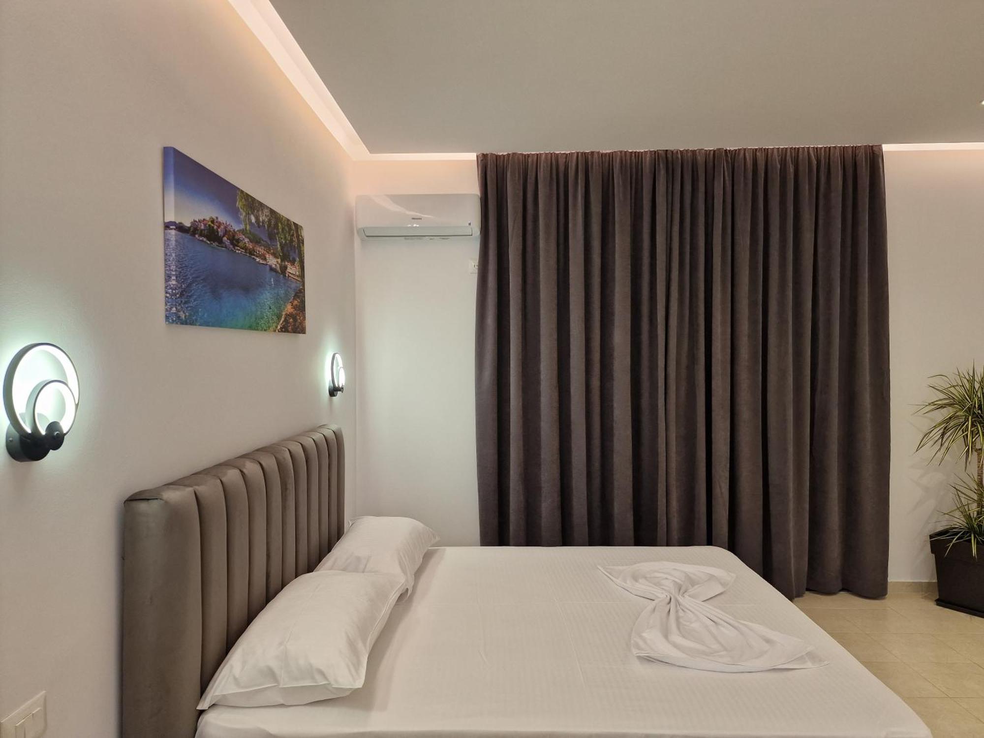 Fenix Hotel Ksamil Luaran gambar