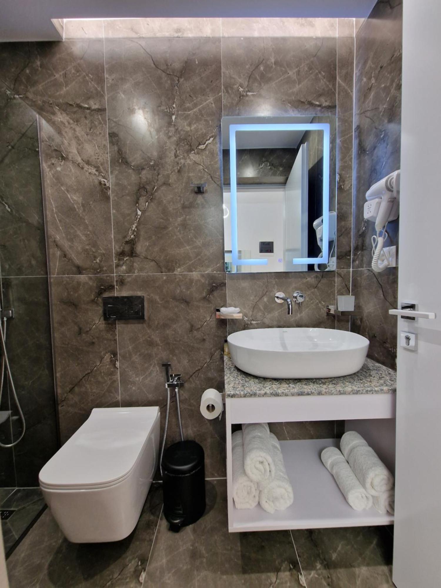 Fenix Hotel Ksamil Luaran gambar